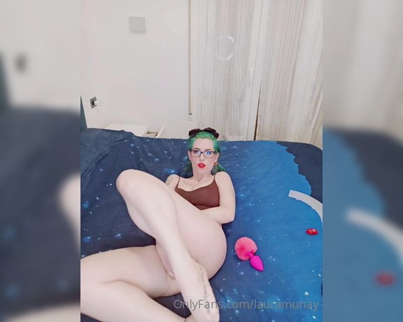 Lauramunaycrew aka lauramunay - 04-06-2022 OnlyFans Video - Last part