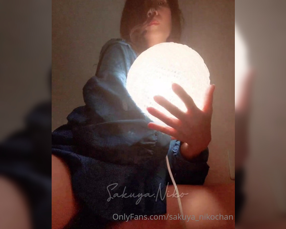 Sakuya Niko aka sakuya_nikochan - 09-25-2021 OnlyFans Video - I play with a spherical light  I was going to cut off the part that