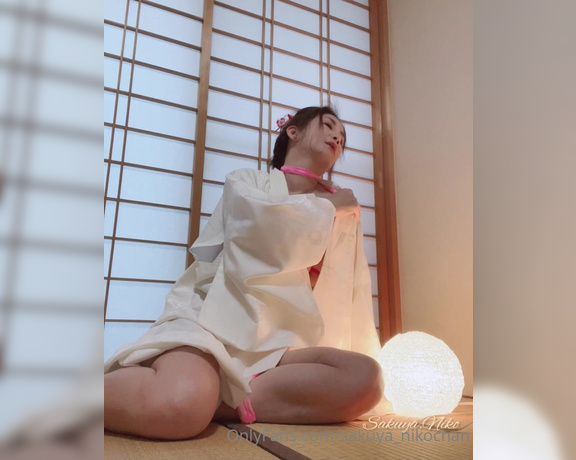 Sakuya Niko aka sakuya_nikochan - 03-14-2022 OnlyFans Video - Tied video trailer Pain and comfort are a single layer of paper The red string bites