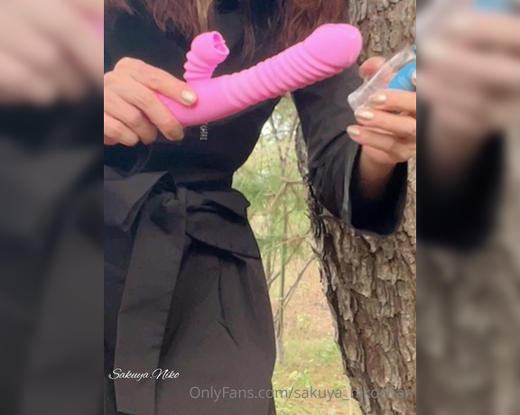 Sakuya Niko aka sakuya_nikochan - 10-30-2022 OnlyFans Video - Sample video 117 The witch dressed in black who appeared outdoors was a fool  vibrator