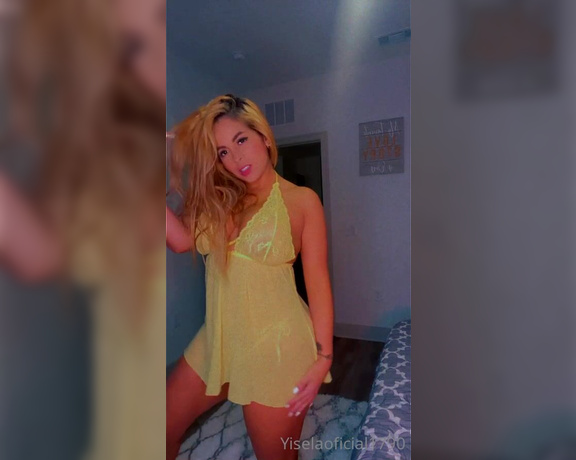 Yisela Avendaño aka yiselaoficial90 - 08-16-2021 OnlyFans Video - UNA POLLITA CALIENTE MOJADITA