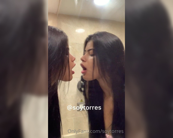 Aleja Torres aka soytorres - 03-27-2021 OnlyFans Video - If I found a person like me, I would eat it with leisure and pleasure between