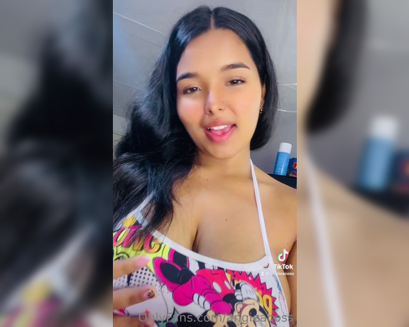 Angieacoss aka angieacoss - 06-24-2023 OnlyFans Video - Un tik tok muy hot para mis bebés