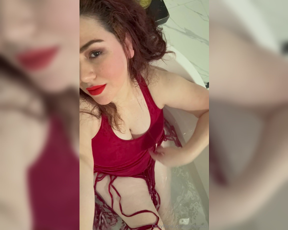 Jane Rocci aka janerocci - 06-18-2024 OnlyFans Video - In the bathtub  Red Dress  Check Inbox