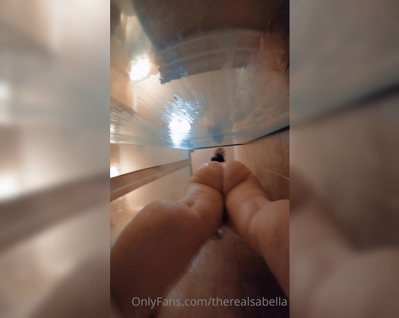 Bella Mkay aka thebellamkay - 11-16-2020 OnlyFans Video - Thought it b nice to have u sitting on my shower floor while I shower