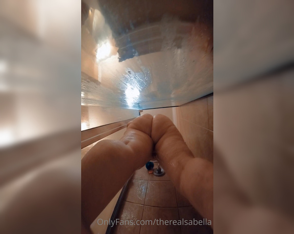 Bella Mkay aka thebellamkay - 11-16-2020 OnlyFans Video - Thought it b nice to have u sitting on my shower floor while I shower