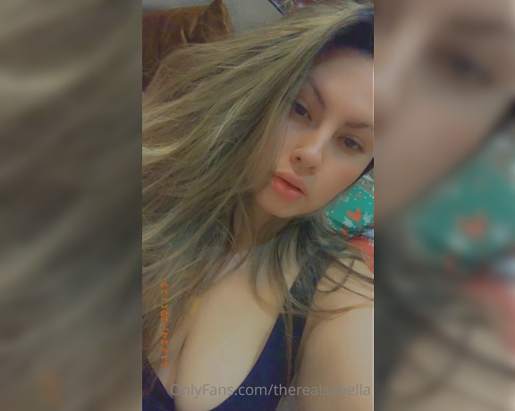 Bella Mkay aka thebellamkay - 11-24-2020 OnlyFans Video - Watching tv in my panties