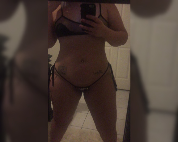 Bella Mkay aka thebellamkay - 01-30-2017 OnlyFans Video - Tiny panties