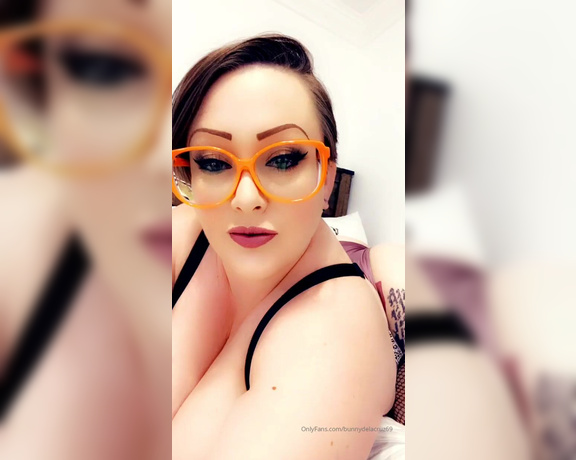 Bunny Delacruz aka bunnydelacruz69 - 03-13-2020 OnlyFans Video - Happy Friday Wanna play tonight