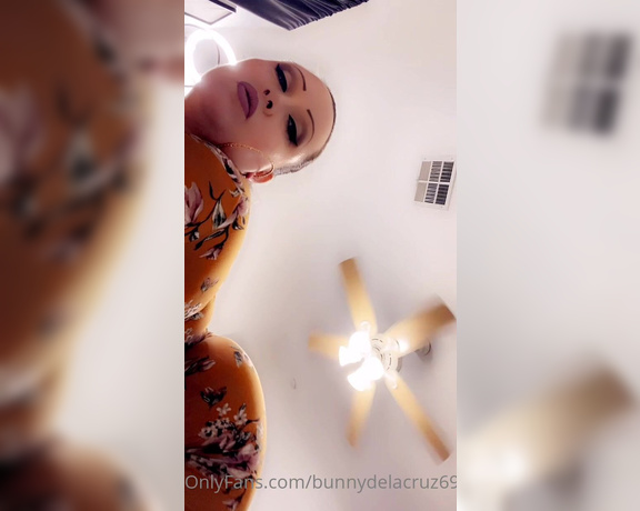 Bunny Delacruz aka bunnydelacruz69 - 11-09-2020 OnlyFans Video - Im so random