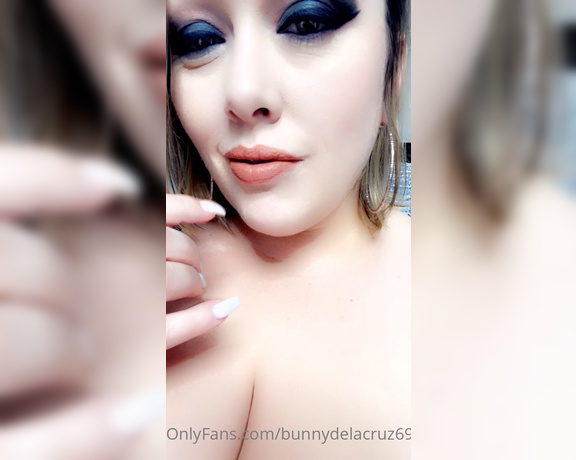 Bunny Delacruz aka bunnydelacruz69 - 01-07-2021 OnlyFans Video - I did a few custom vids tonight and a cam show