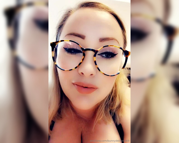 Bunny Delacruz aka bunnydelacruz69 - 05-03-2019 OnlyFans Video - Wanna play