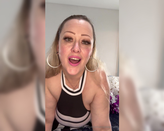 Bunny Delacruz aka bunnydelacruz69 - 10-02-2024 OnlyFans Video - DM me Im ready for you