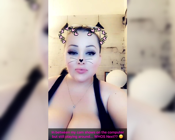 Bunny Delacruz aka bunnydelacruz69 - 05-22-2018 OnlyFans Video - Doing the titty dance  shakethatshit lol In between cam shows