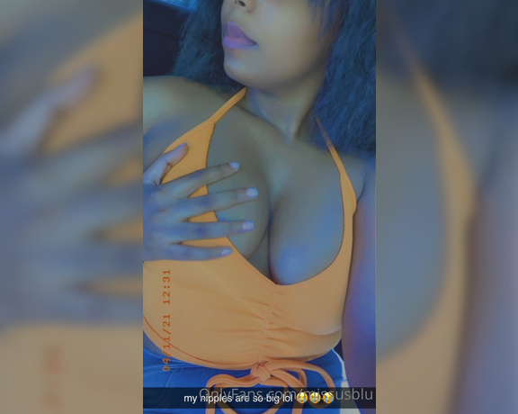 Juicy Butt Queen aka missusblu - 04-12-2021 OnlyFans Video - period titties so swollen