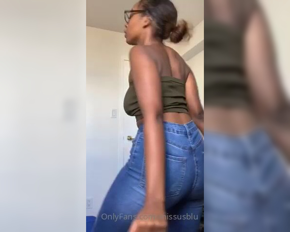 Juicy Butt Queen aka missusblu - 06-11-2020 OnlyFans Video - Leaked missusblu 30190