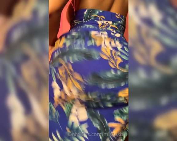 Juicy Butt Queen aka missusblu - 06-30-2020 OnlyFans Video - look how soft it is