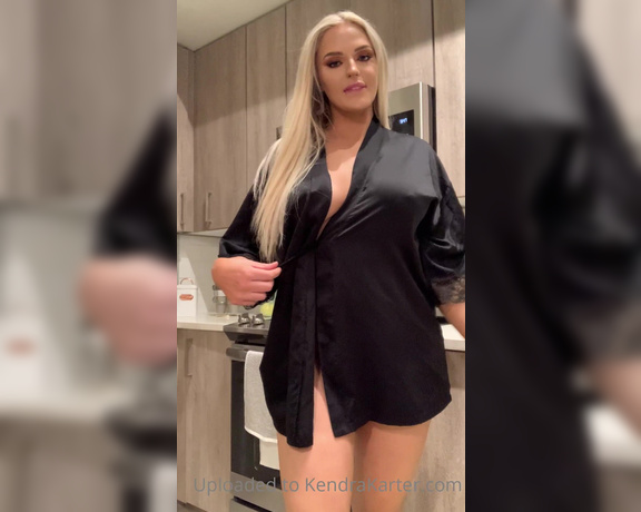 Kendra Karter aka kendrakarter - 06-23-2021 OnlyFans Video - Are you ready to eat