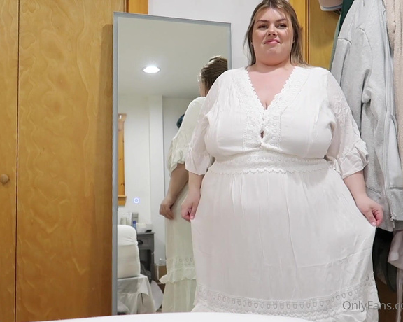 BBW Chloe aka bbwchloe - 04-02-2022 OnlyFans Video - A little realistic dress try on, searching for dresses at my size isnt easy but I