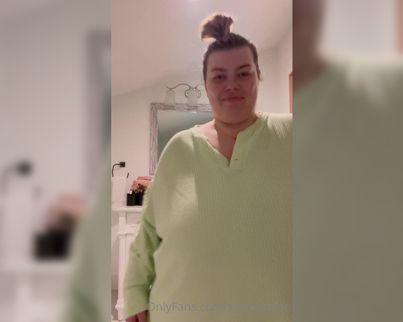 BBW Chloe aka bbwchloe - 06-04-2022 OnlyFans Video - I snuck away tonight to get this quick clip I havent been alone long enough to