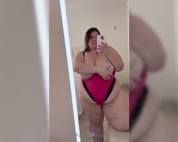 BBW Chloe aka bbwchloe - 10-25-2022 OnlyFans Video - Watch me unleash the belly from this tight lingerie