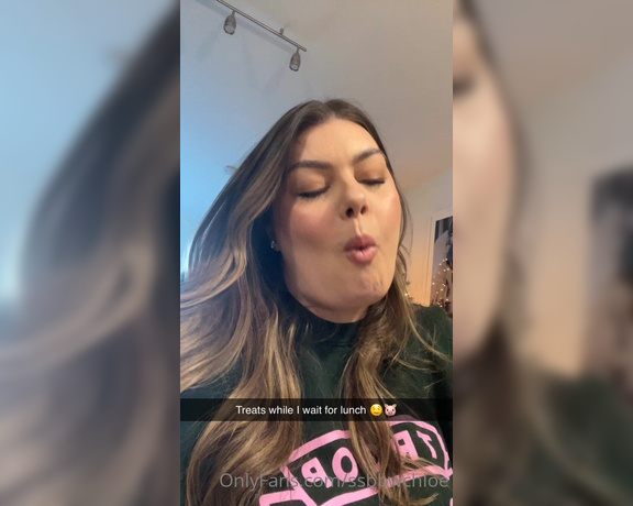 BBW Chloe aka bbwchloe - 12-14-2022 OnlyFans Video - Last week_008d