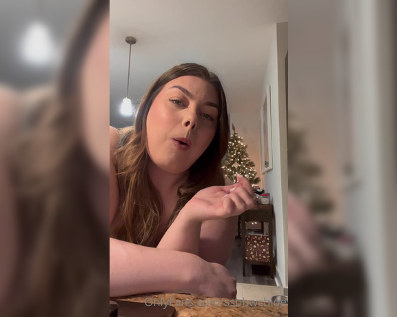 BBW Chloe aka bbwchloe - 01-04-2023 OnlyFans Video - a quick snack