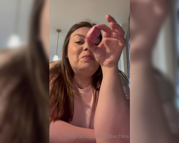 BBW Chloe aka bbwchloe - 02-15-2023 OnlyFans Video - A little  having a snack before dinner