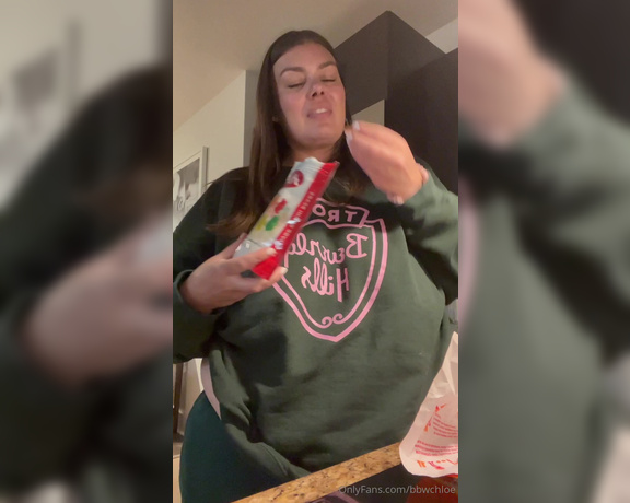 BBW Chloe aka bbwchloe - 06-28-2024 OnlyFans Video - Sweet treat oclock