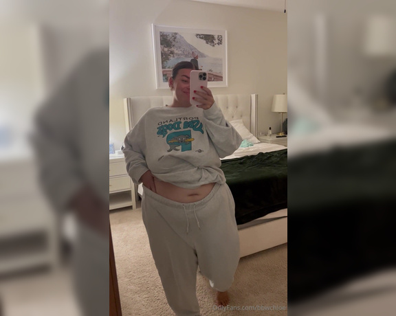 BBW Chloe aka bbwchloe - 09-06-2024 OnlyFans Video - Ignore my fan and sound machine  it was time for bed but I had to