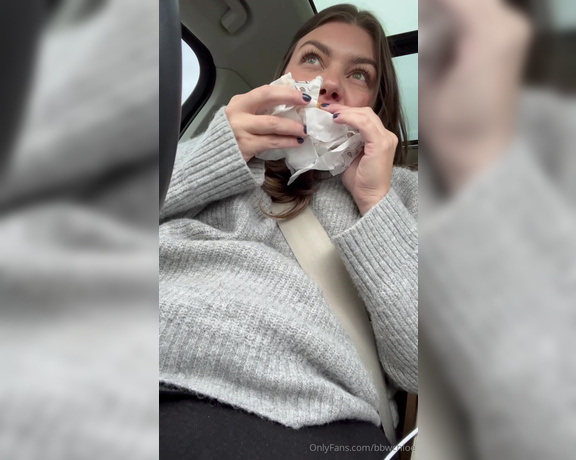 BBW Chloe aka bbwchloe - 09-26-2024 OnlyFans Video - What it looks like when Im having a mid day snack in my car, parked somewhere