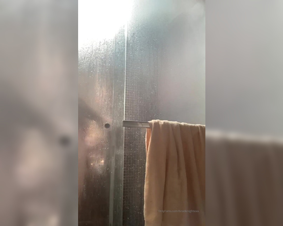 Brad Knight aka bradknightxxx - 02-13-2020 OnlyFans Video - Shower show update pt 3 of 3