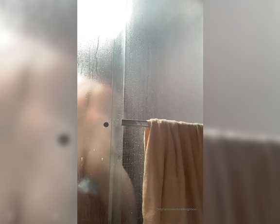 Brad Knight aka bradknightxxx - 02-13-2020 OnlyFans Video - Shower Show Update pt 2 of 3