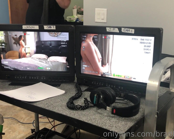 Brad Knight aka bradknightxxx - 05-17-2019 OnlyFans Video - BTS set life