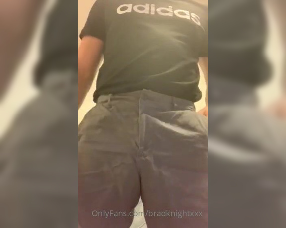 Brad Knight aka bradknightxxx - 07-15-2020 OnlyFans Video - Love showing off my feet for you guys_zm3r