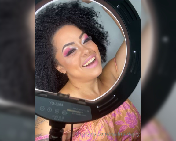 Maria Joy aka realmariajoy - 06-04-2022 OnlyFans Video - doing my hair in this outfit