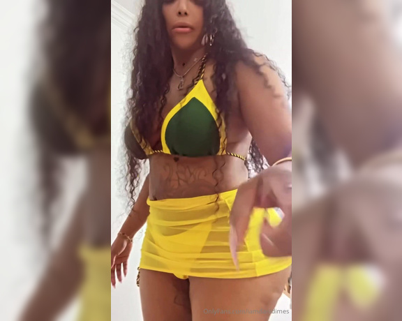 Dani Dimes aka iamdanidimes - 06-22-2024 OnlyFans Video - I need a boyfriend to take me on vacation and spend time with me