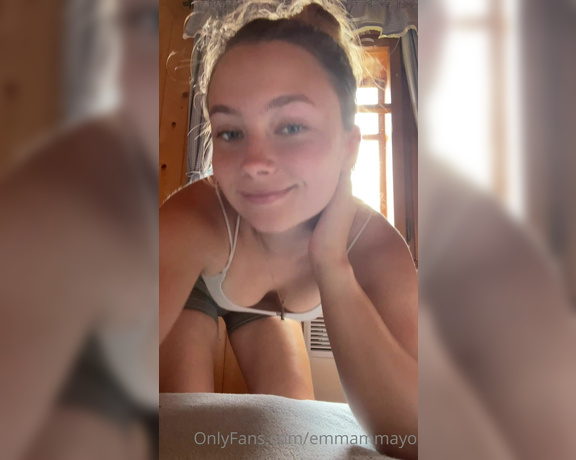 Emma May aka emmammayo - 08-15-2022 OnlyFans Video - Im vacationing with my family at this cute cabin, but that doesnt mean I wont make