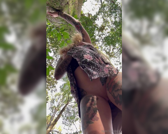 Apex_SG aka apex_sg - 12-01-2023 OnlyFans Video - BG outdoor fuck Do you like having sex in the woods This was filmed in an