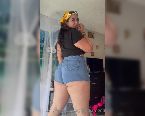 Diggity Diamond aka diggitydiamond - 09-18-2022 OnlyFans Video - Biker outfit  Telll me if you wanna spank me