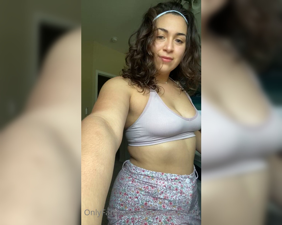 Diggity Diamond aka diggitydiamond - 03-26-2021 OnlyFans Video - Who wants to see me throw ass in this skirt