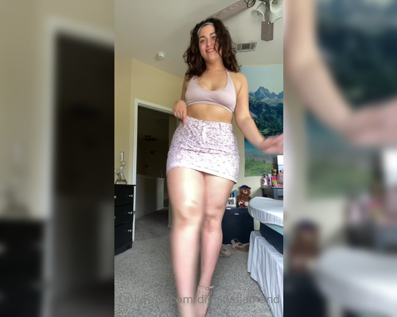 Diggity Diamond aka diggitydiamond - 03-26-2021 OnlyFans Video - Who wants to see me throw ass in this skirt