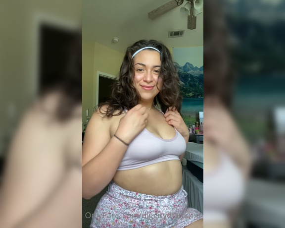 Diggity Diamond aka diggitydiamond - 03-26-2021 OnlyFans Video - Who wants to see me throw ass in this skirt