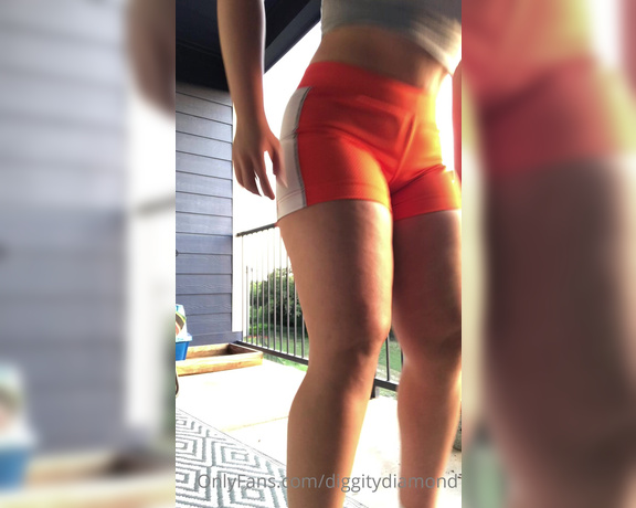 Diggity Diamond aka diggitydiamond - 06-23-2020 OnlyFans Video - watch my ass giggle while i do an all around the world kendama trick