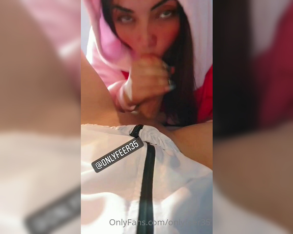 Fernanda aka onlyfeer35 - 01-30-2022 OnlyFans Video - Yo misma me bajo y se lo mamo