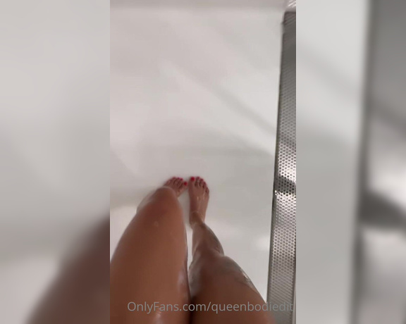 GoddessNicole aka omgitsqueen - 02-25-2023 OnlyFans Video - New mani amp pedi I was feeling fiery this time around