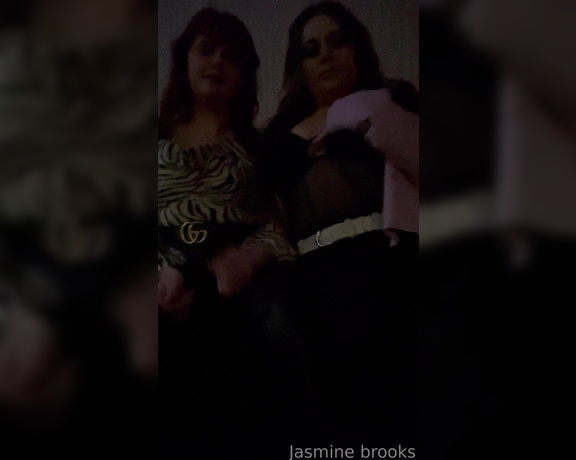 Jasmine Brooks aka jasminebrooks - 05-25-2023 OnlyFans Video - Me and CataliaValentin are always messing around together