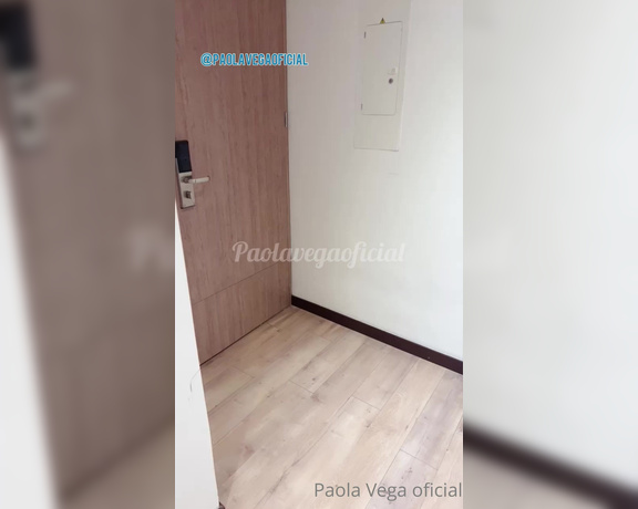 Paola Vega aka paolavegaoficial - 03-21-2023 OnlyFans Video - Daddy aquí te dejo este delicioso video  Donde un amigo lo invito para que observe