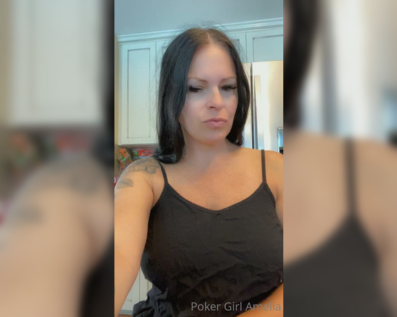 Peachy Queen Amelia aka peachyqueenamelia - 06-08-2021 OnlyFans Video - I finally got out of bed