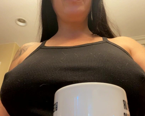 Peachy Queen Amelia aka peachyqueenamelia - 11-04-2021 OnlyFans Video - Good morning  its THURSDAY  Hmmmmm